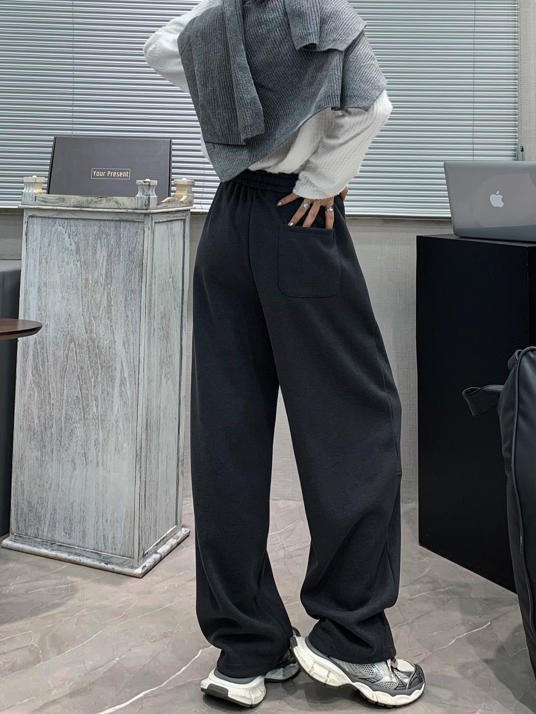 womens casual polyester wide leg joggers loose fabric sweatpants solid color long length with shearling waist with drawstring for weekend details 3